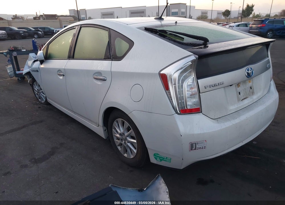 2015 TOYOTA PRIUS PLUG-IN VIN: JTDKN3DP4F3068084