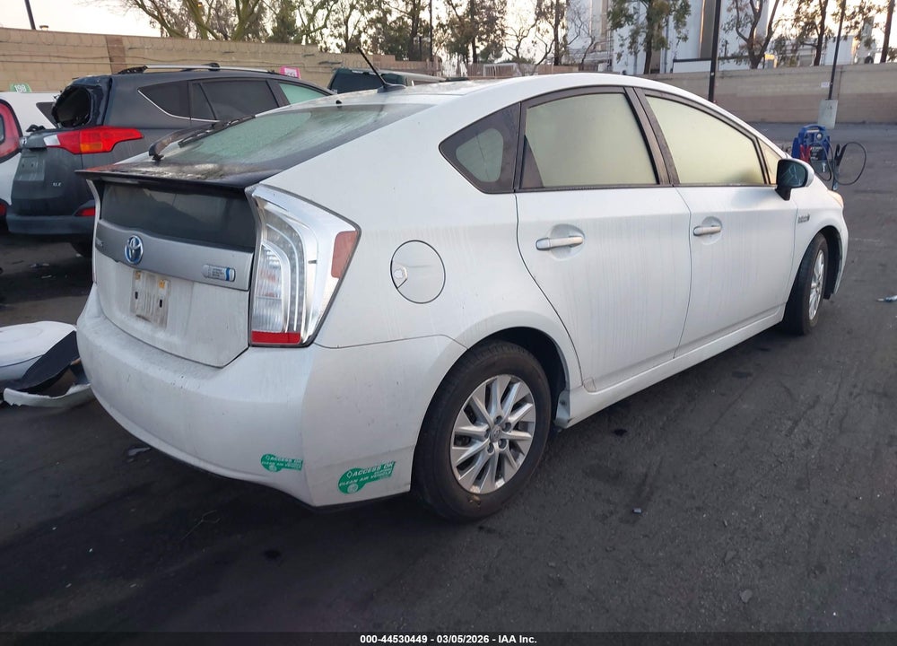 2015 TOYOTA PRIUS PLUG-IN VIN: JTDKN3DP4F3068084