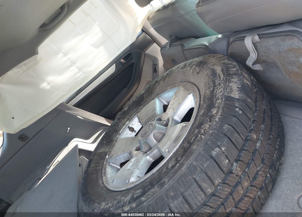 2004 TOYOTA 4RUNNER SR5 V6 VIN: JTEZU14R040036878
