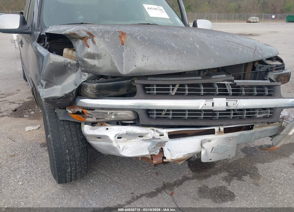 2001 CHEVROLET SILVERADO 1500 LS VIN: 2GCEC19V711388898