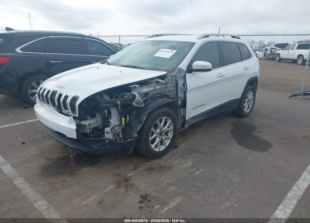2018 JEEP CHEROKEE LATITUDE FWD VIN: 1C4PJLCB7JD537081