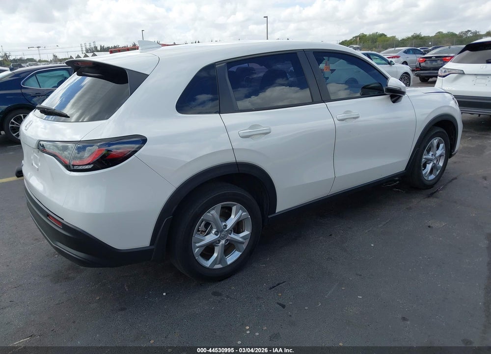 2024 HONDA HR-V 2WD LX VIN: 3CZRZ1H36RM737354