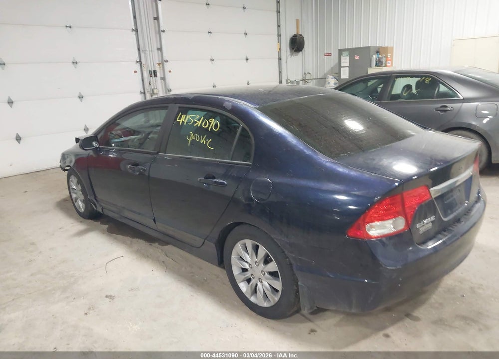 2010 HONDA CIVIC LX VIN: 2HGFA1F57AH588042