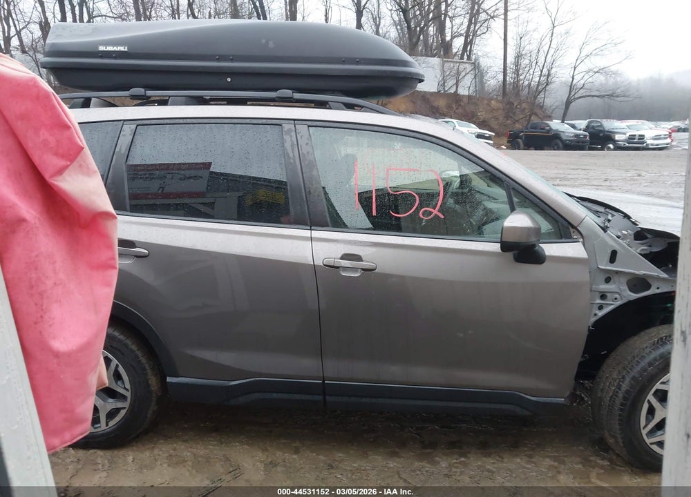 2023 SUBARU FORESTER PREMIUM VIN: JF2SKAEC3PH493942