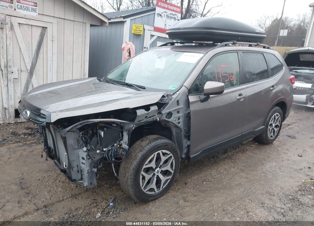 2023 SUBARU FORESTER PREMIUM VIN: JF2SKAEC3PH493942