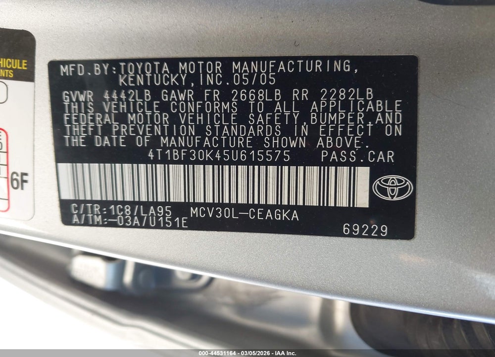 2005 TOYOTA CAMRY XLE V6 VIN: 4T1BF30K45U615575