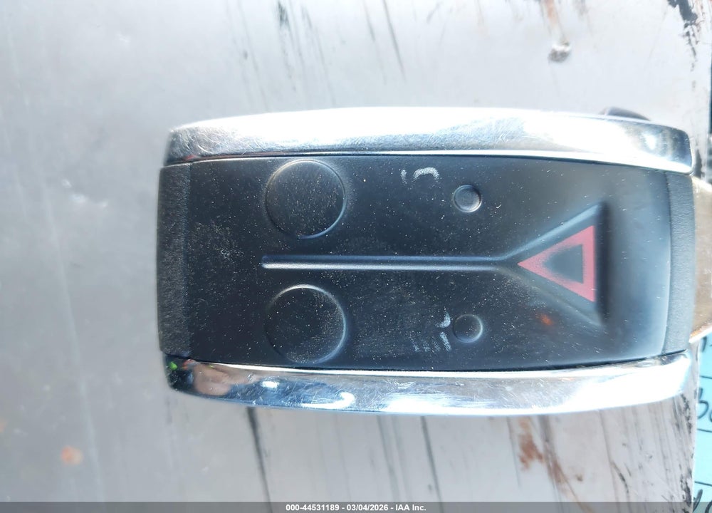 2011 JAGUAR XF PREMIUM VIN: SAJWA0GB4BLR81497
