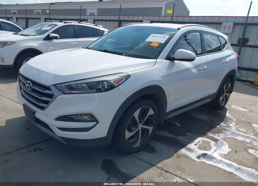 2018 HYUNDAI TUCSON SPORT VIN: KM8J33AL3JU801209