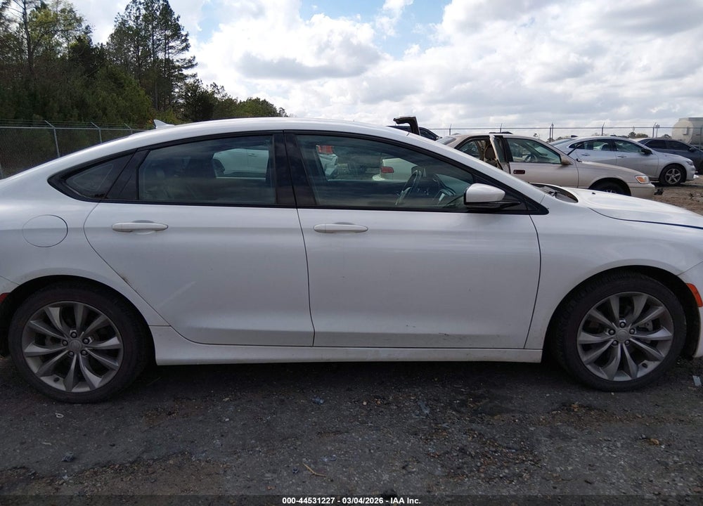2016 CHRYSLER 200 S VIN: 1C3CCCBB1GN170518