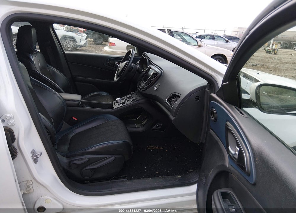 2016 CHRYSLER 200 S VIN: 1C3CCCBB1GN170518