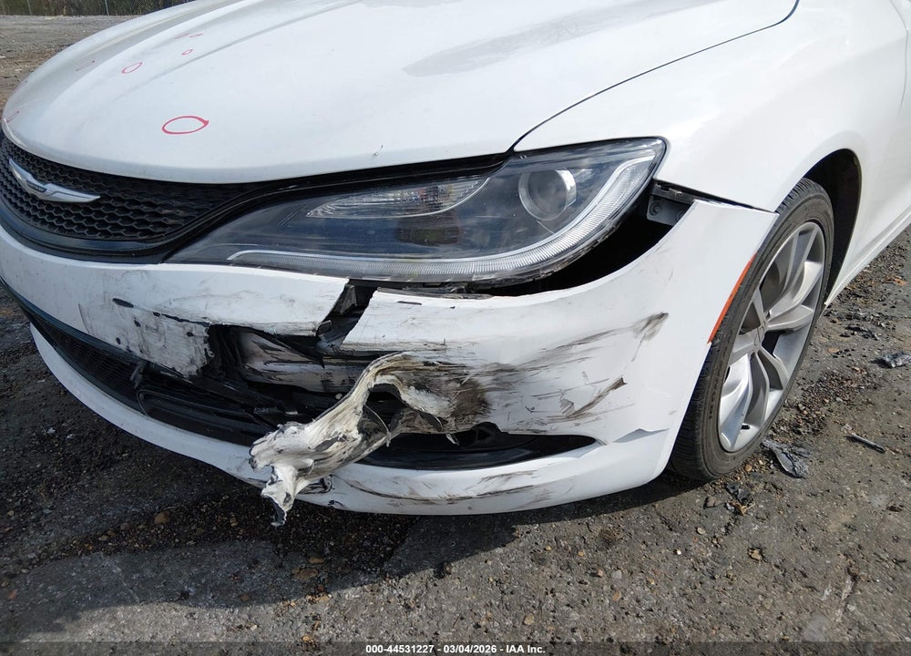 2016 CHRYSLER 200 S VIN: 1C3CCCBB1GN170518