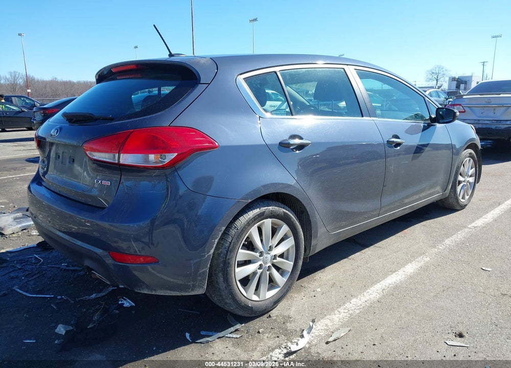 2015 KIA FORTE EX VIN: KNAFX5A8XF5388953