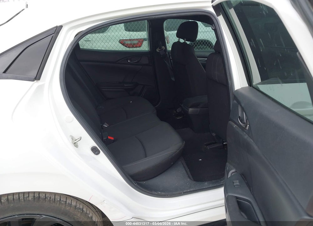 2017 HONDA CIVIC VIN: SHHFK7H46HU216936