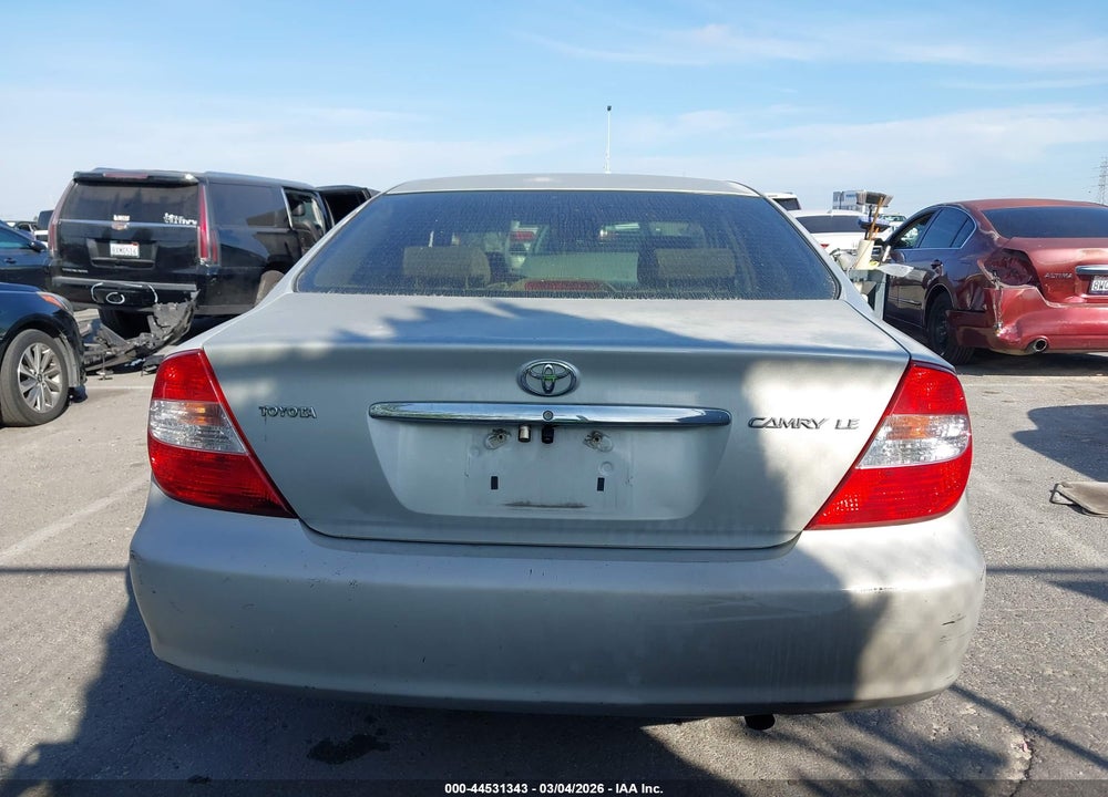 2002 TOYOTA CAMRY LE VIN: 4T1BE32K52U097830