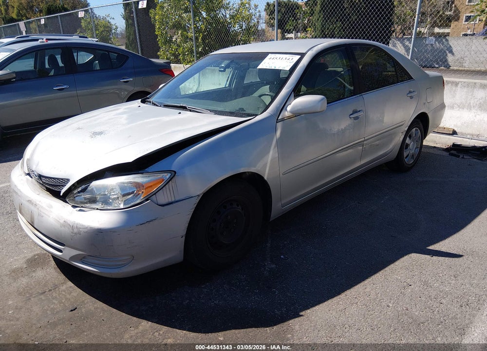 2002 TOYOTA CAMRY LE VIN: 4T1BE32K52U097830