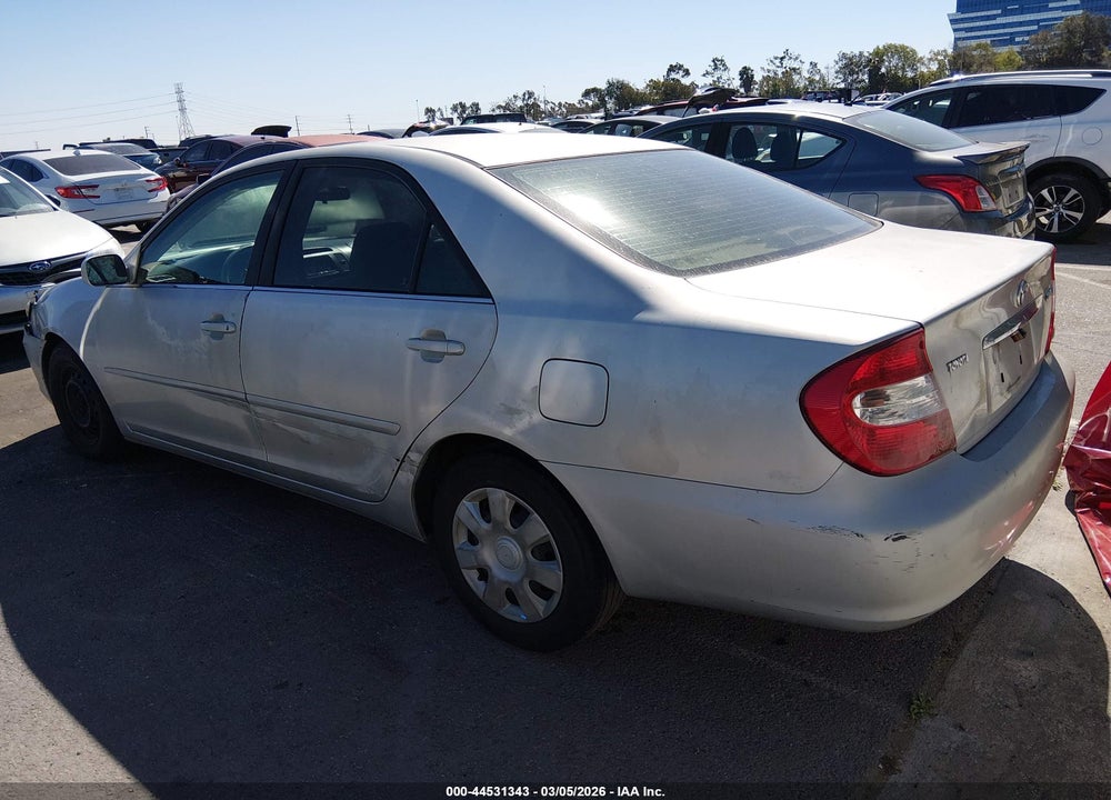 2002 TOYOTA CAMRY LE VIN: 4T1BE32K52U097830