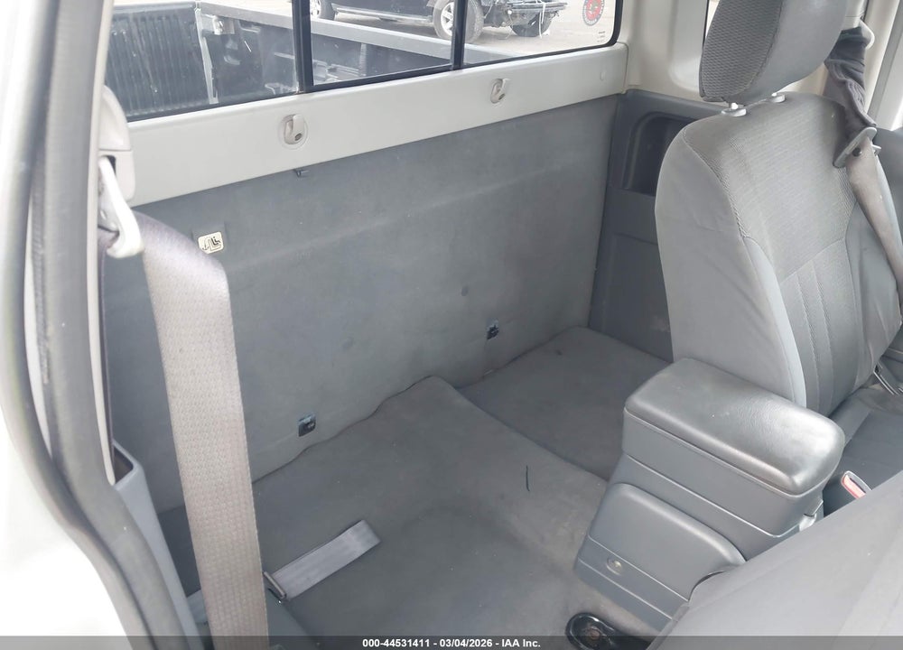 2004 NISSAN FRONTIER XE VIN: 1N6DD26T64C472711