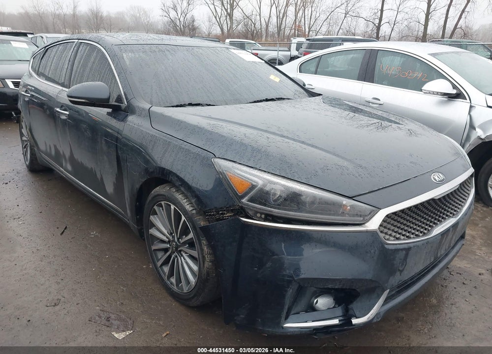 2017 KIA CADENZA PREMIUM VIN: KNALC4J16H5085523