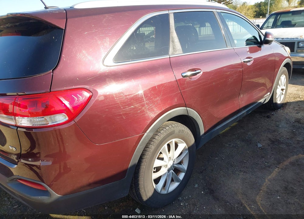 2017 KIA SORENTO 3.3L LX VIN: 5XYPGDA5XHG281516