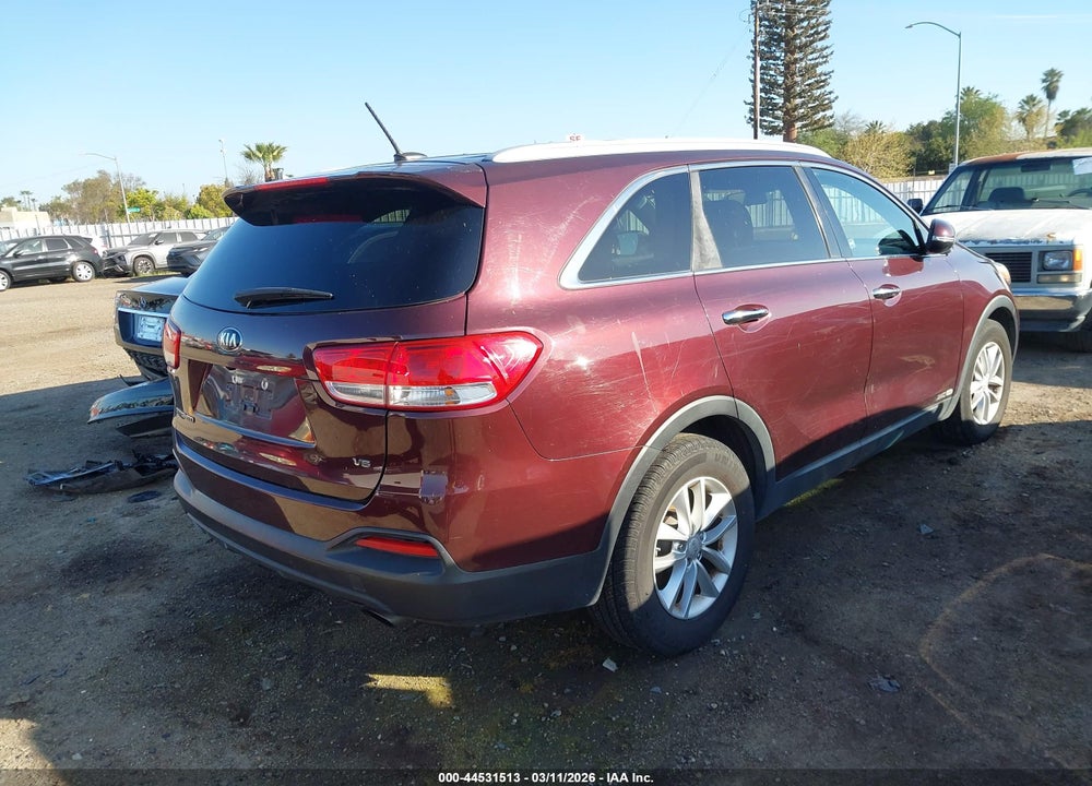 2017 KIA SORENTO 3.3L LX VIN: 5XYPGDA5XHG281516