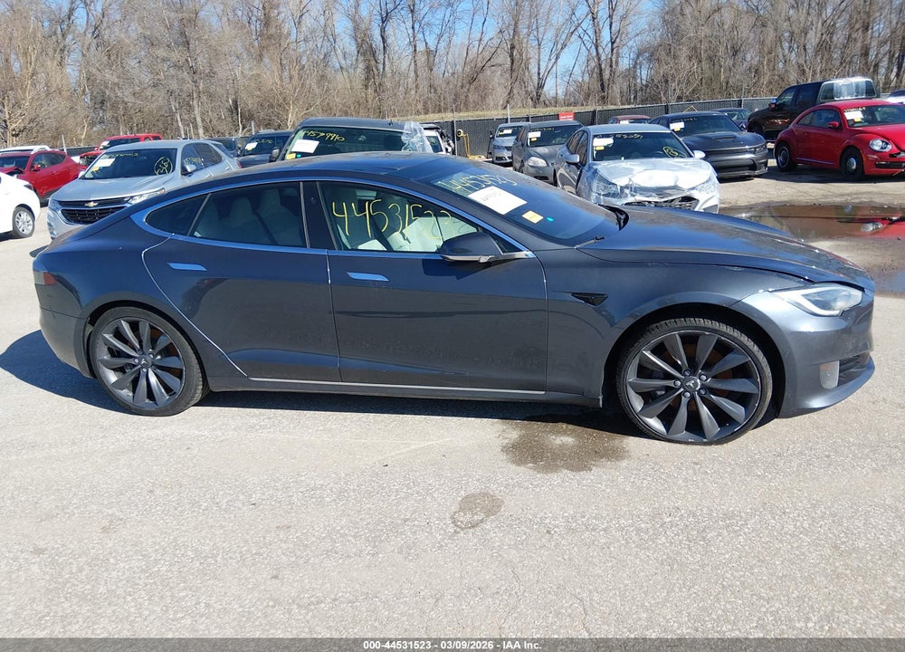 2017 TESLA MODEL S VIN: 5YJSA1E22HF205192