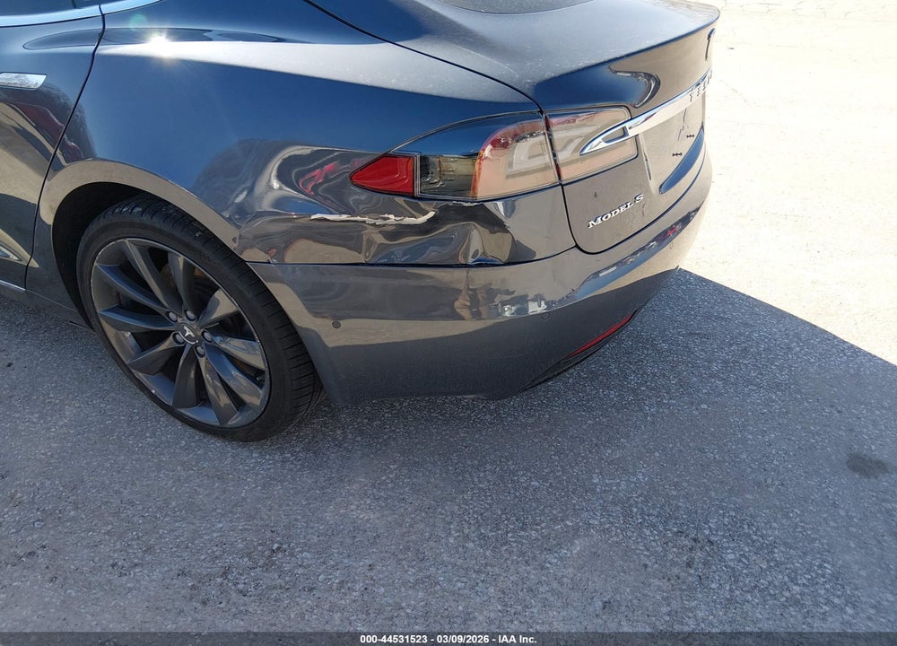 2017 TESLA MODEL S VIN: 5YJSA1E22HF205192