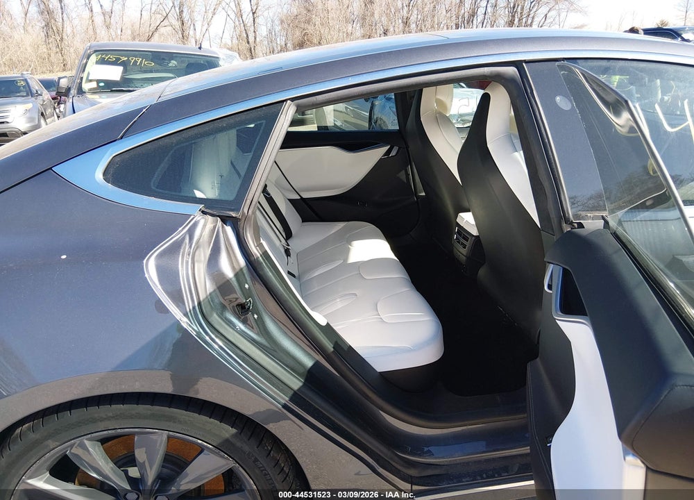 2017 TESLA MODEL S VIN: 5YJSA1E22HF205192