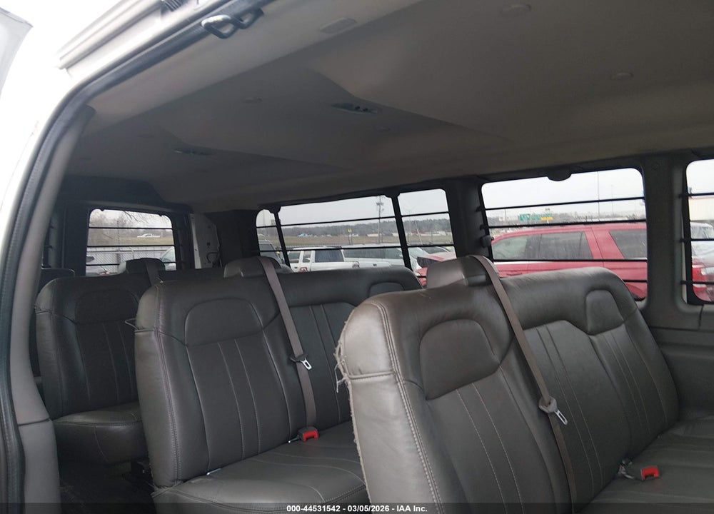 2020 CHEVROLET EXPRESS PASSENGER RWD 3500 EXTENDED WHEELBASE LS VIN: 1GAZGNFG3L1269914