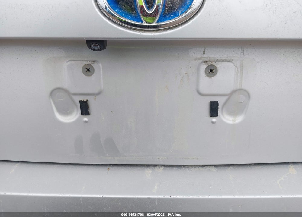 2017 TOYOTA PRIUS TWO VIN: JTDKBRFUXH3575136