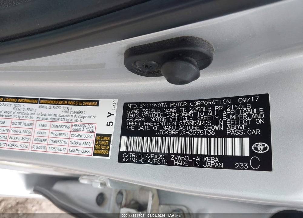 2017 TOYOTA PRIUS TWO VIN: JTDKBRFUXH3575136