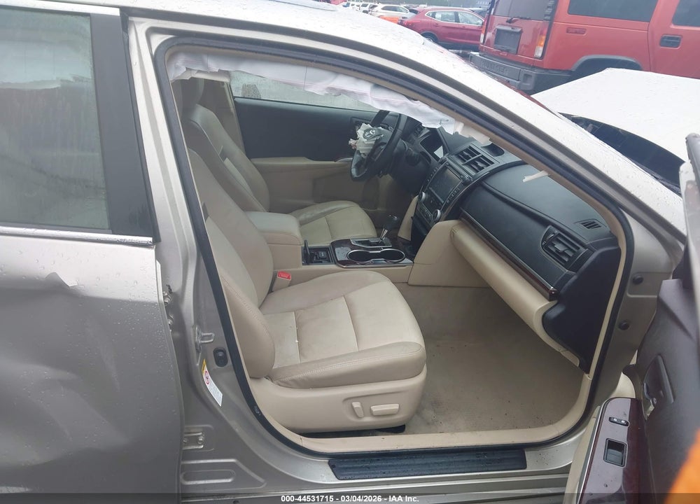 2014 TOYOTA CAMRY XLE VIN: 4T4BF1FK9ER425644
