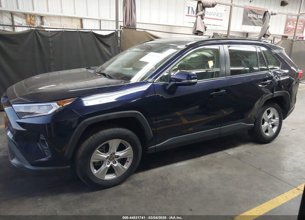 2021 TOYOTA RAV4 XLE VIN: JTMW1RFV2MD066532