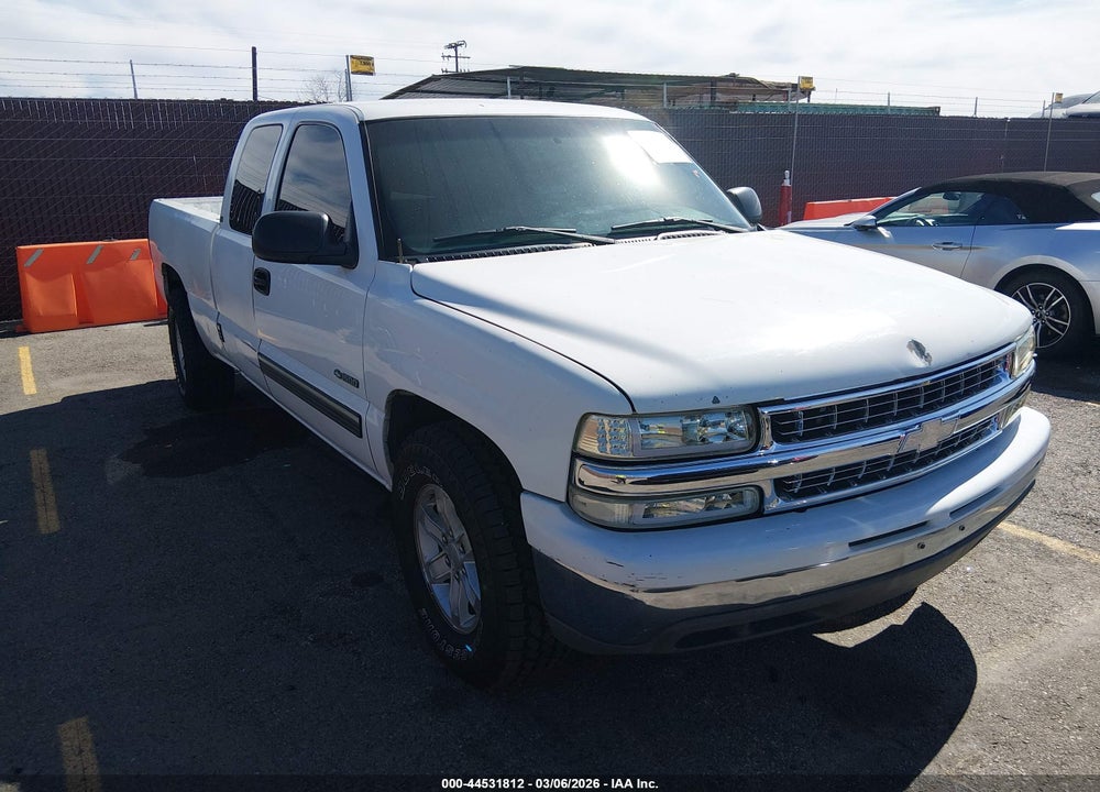 2001 CHEVROLET SILVERADO 1500 LS VIN: 1GCEC19V41Z206582