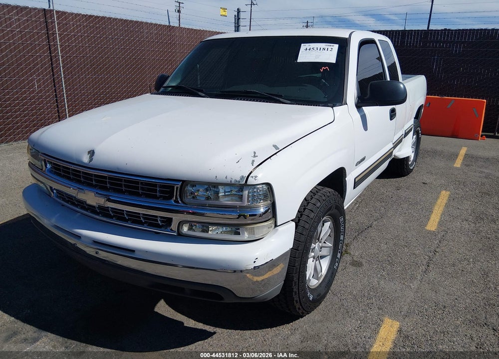 2001 CHEVROLET SILVERADO 1500 LS VIN: 1GCEC19V41Z206582
