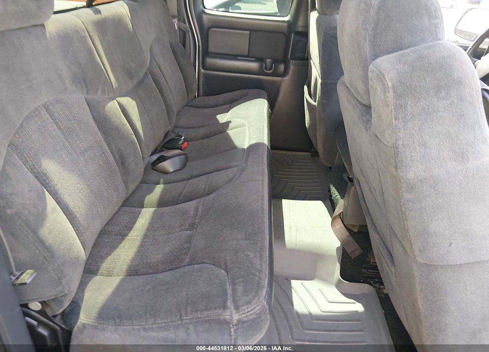 2001 CHEVROLET SILVERADO 1500 LS VIN: 1GCEC19V41Z206582