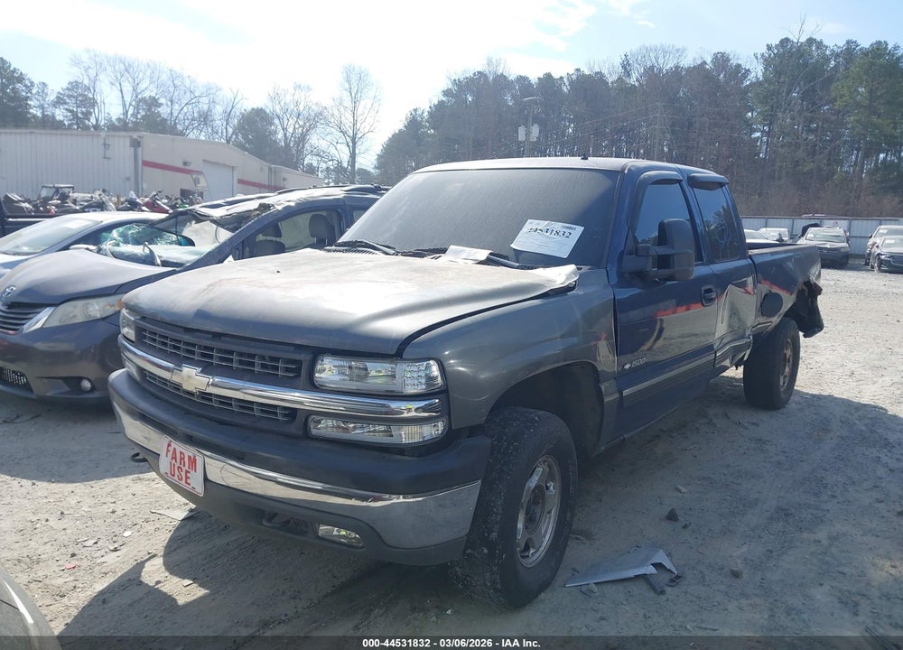 2001 CHEVROLET SILVERADO VIN: 2GCEK19T811321518