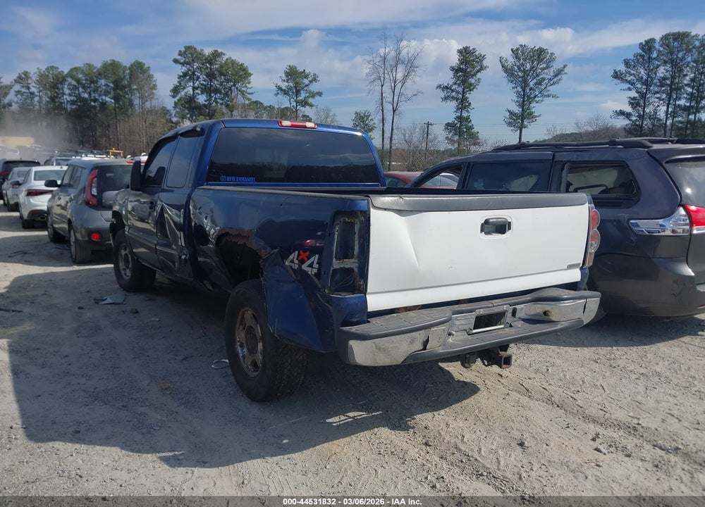 2001 CHEVROLET SILVERADO VIN: 2GCEK19T811321518