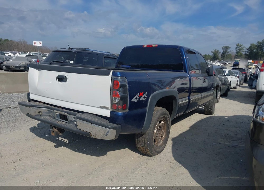 2001 CHEVROLET SILVERADO VIN: 2GCEK19T811321518