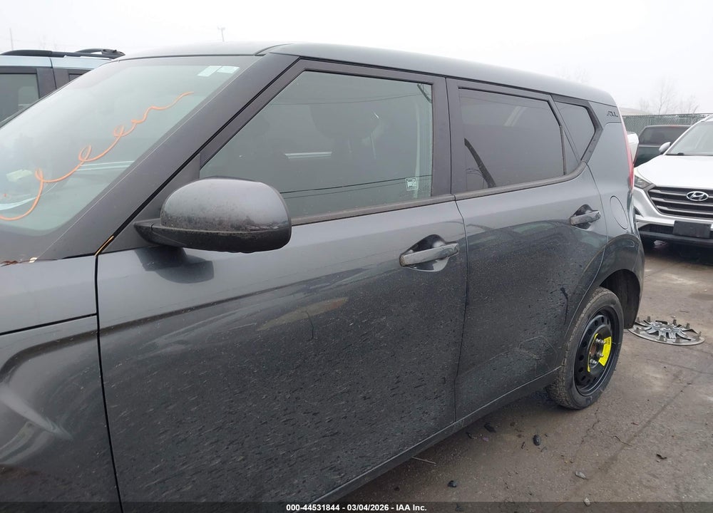 2021 KIA SOUL LX VIN: KNDJ23AU9M7761771