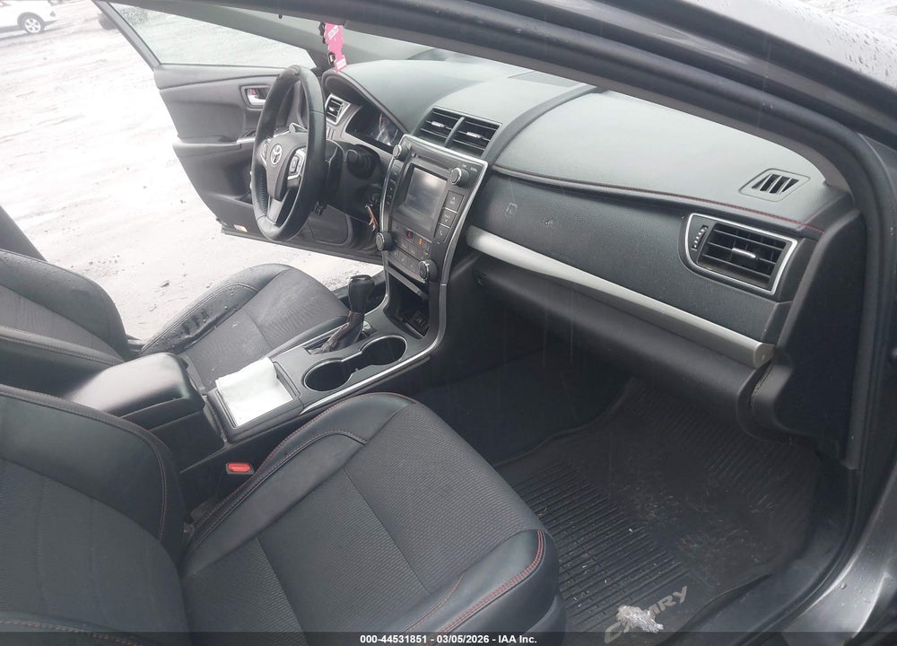 2017 TOYOTA CAMRY SE VIN: 4T1BF1FK1HU367107