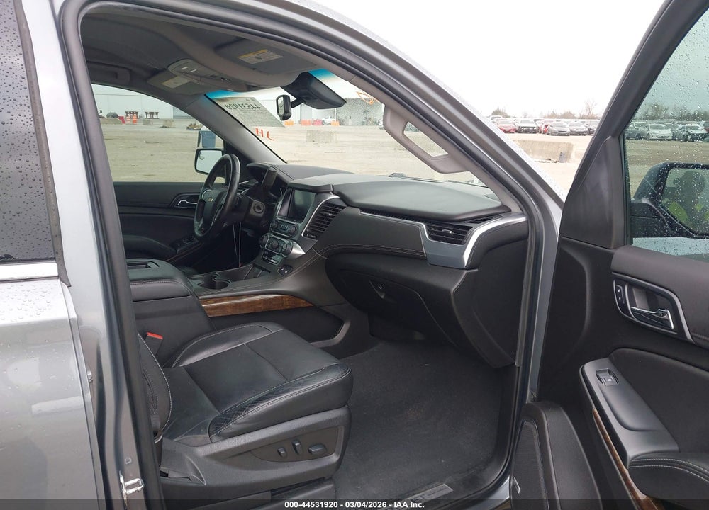 2019 CHEVROLET SUBURBAN LT VIN: 1GNSCHKC6KR401256