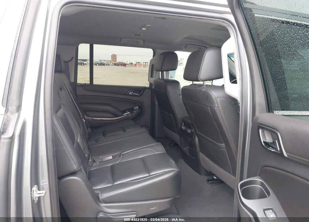 2019 CHEVROLET SUBURBAN LT VIN: 1GNSCHKC6KR401256