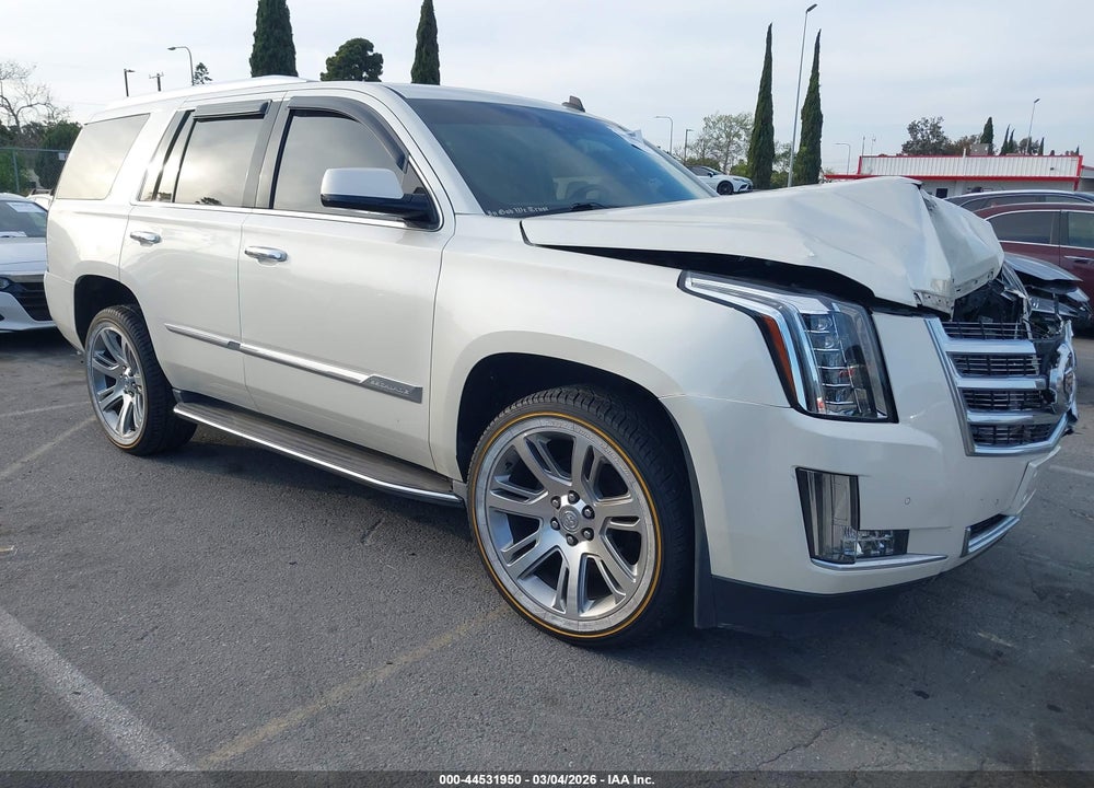 2015 CADILLAC ESCALADE LUXURY VIN: 1GYS4BKJ5FR230470