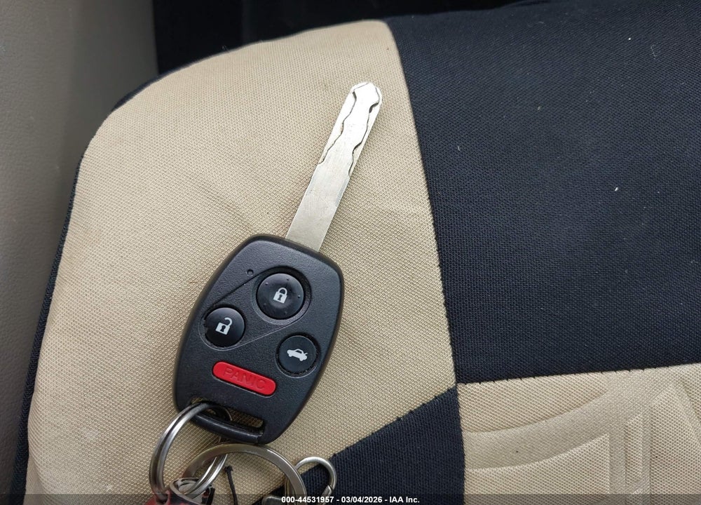 2013 HONDA CIVIC LX VIN: 19XFB2F59DE015211