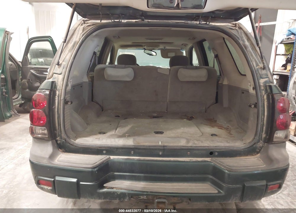 2005 CHEVROLET TRAILBLAZER LS VIN: 1GNDS13S852246764