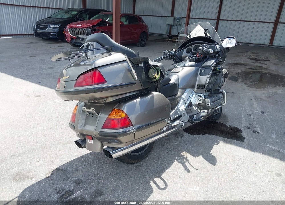 2004 HONDA GL1800 A VIN: 1HFSC474X4A300389