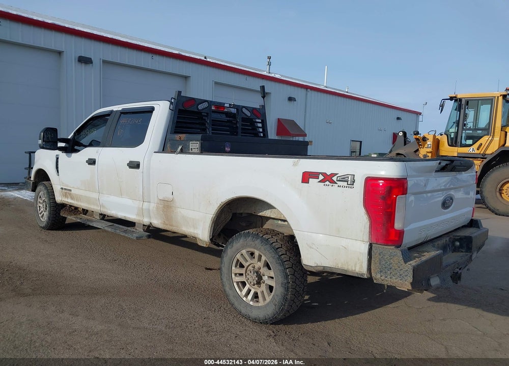 2018 FORD F-350 XL VIN: 1FT8W3BT3JEC07075