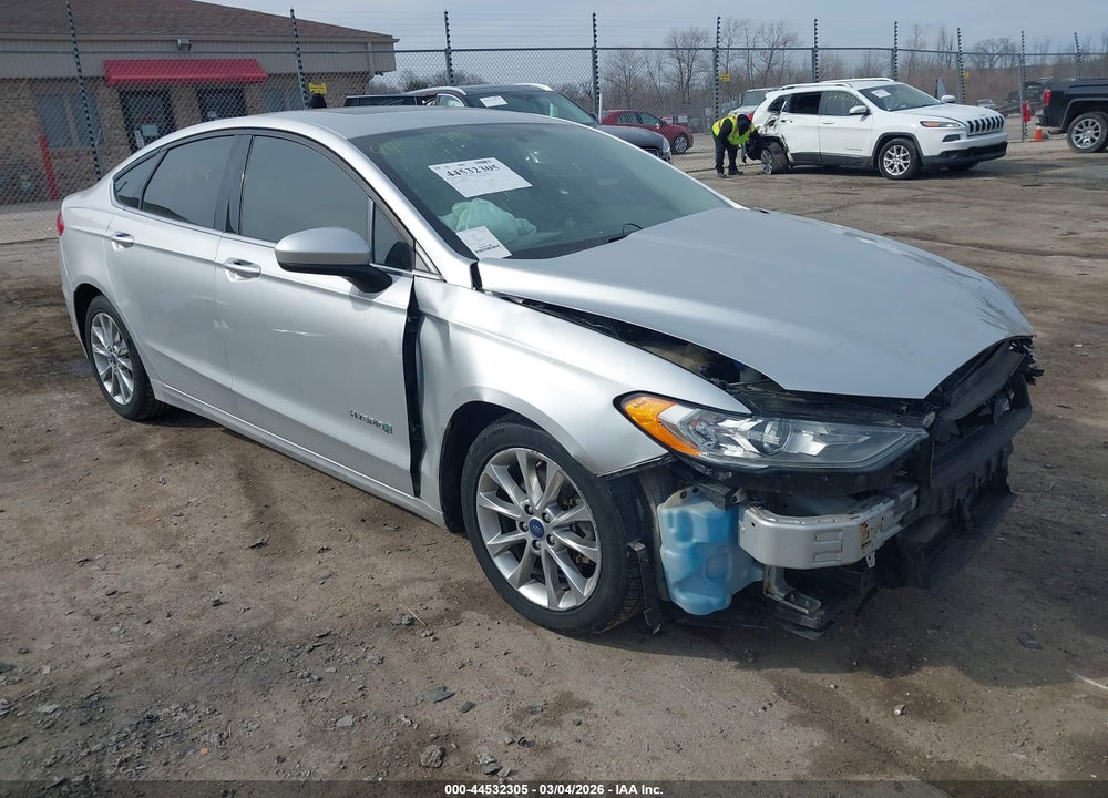 2017 FORD FUSION HYBRID SE VIN: 3FA6P0LU6HR382038