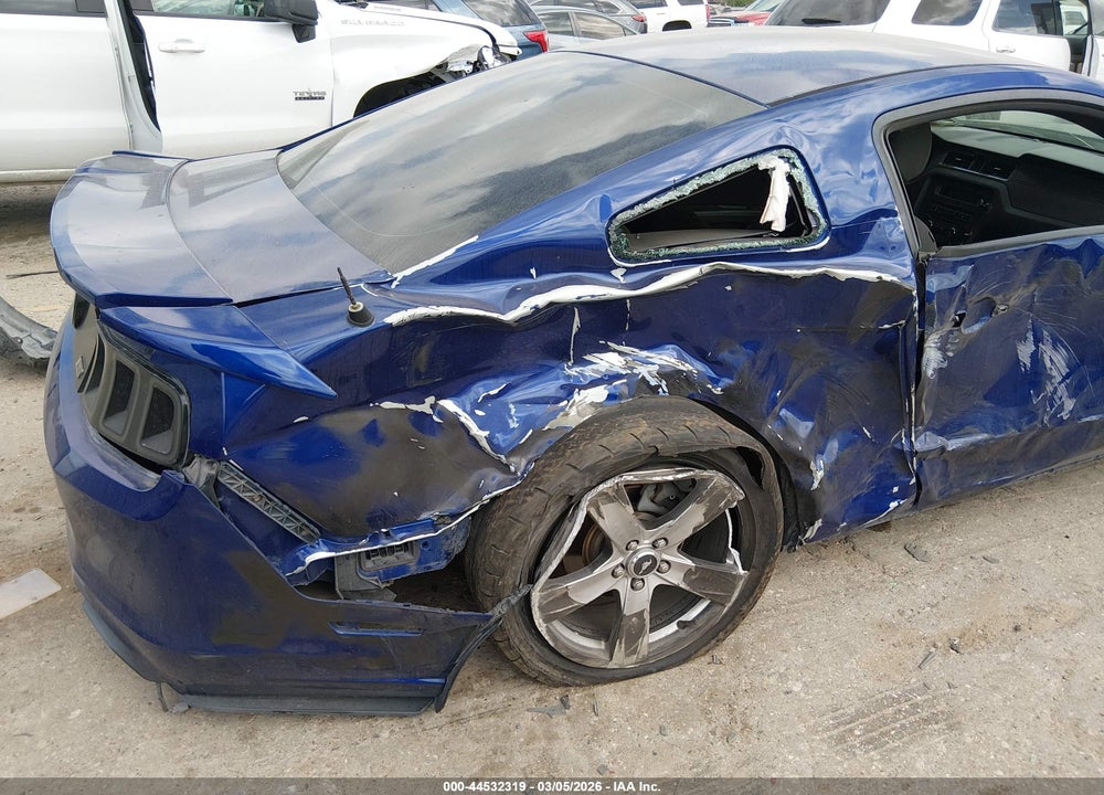 2014 FORD MUSTANG GT VIN: 1ZVBP8CF3E5272584
