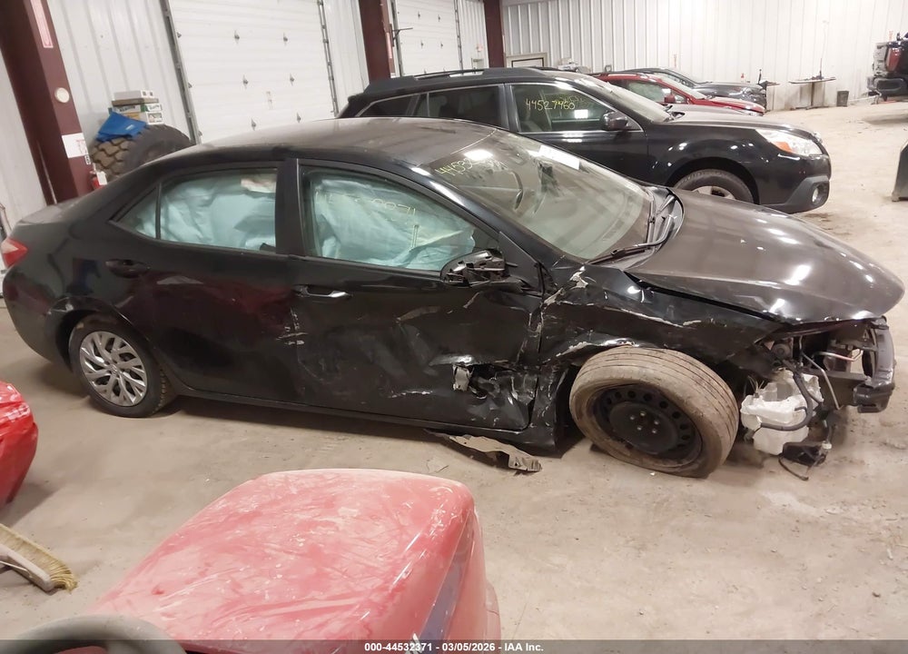 2019 TOYOTA COROLLA LE VIN: 5YFBURHE1KP897405